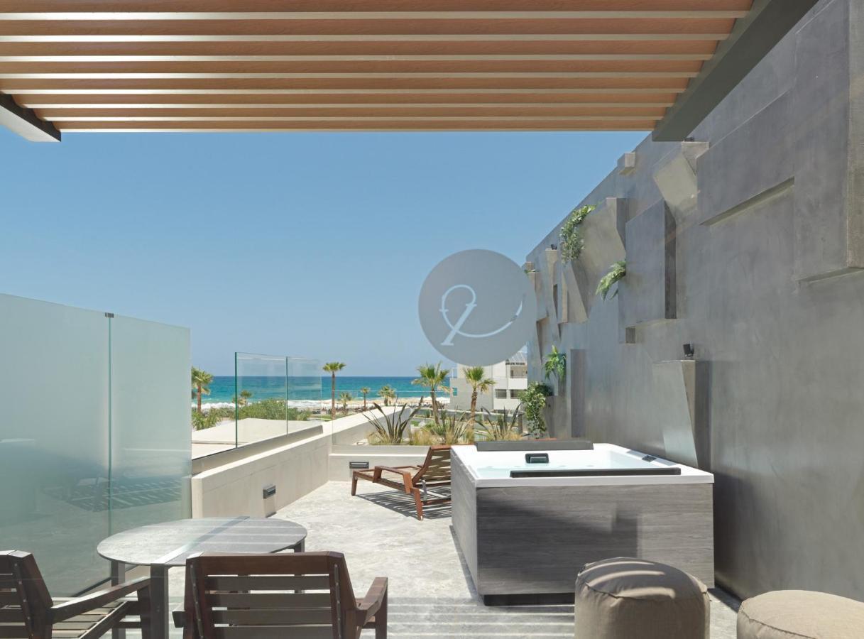 Nautilux Rethymno By Mage Hotels エクステリア 写真 A rooftop terrace at a hotel in Greece